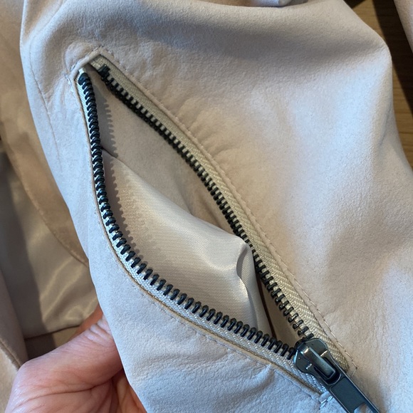 Antonio Milani Pink Suede Blazer - Picture 6 of 6